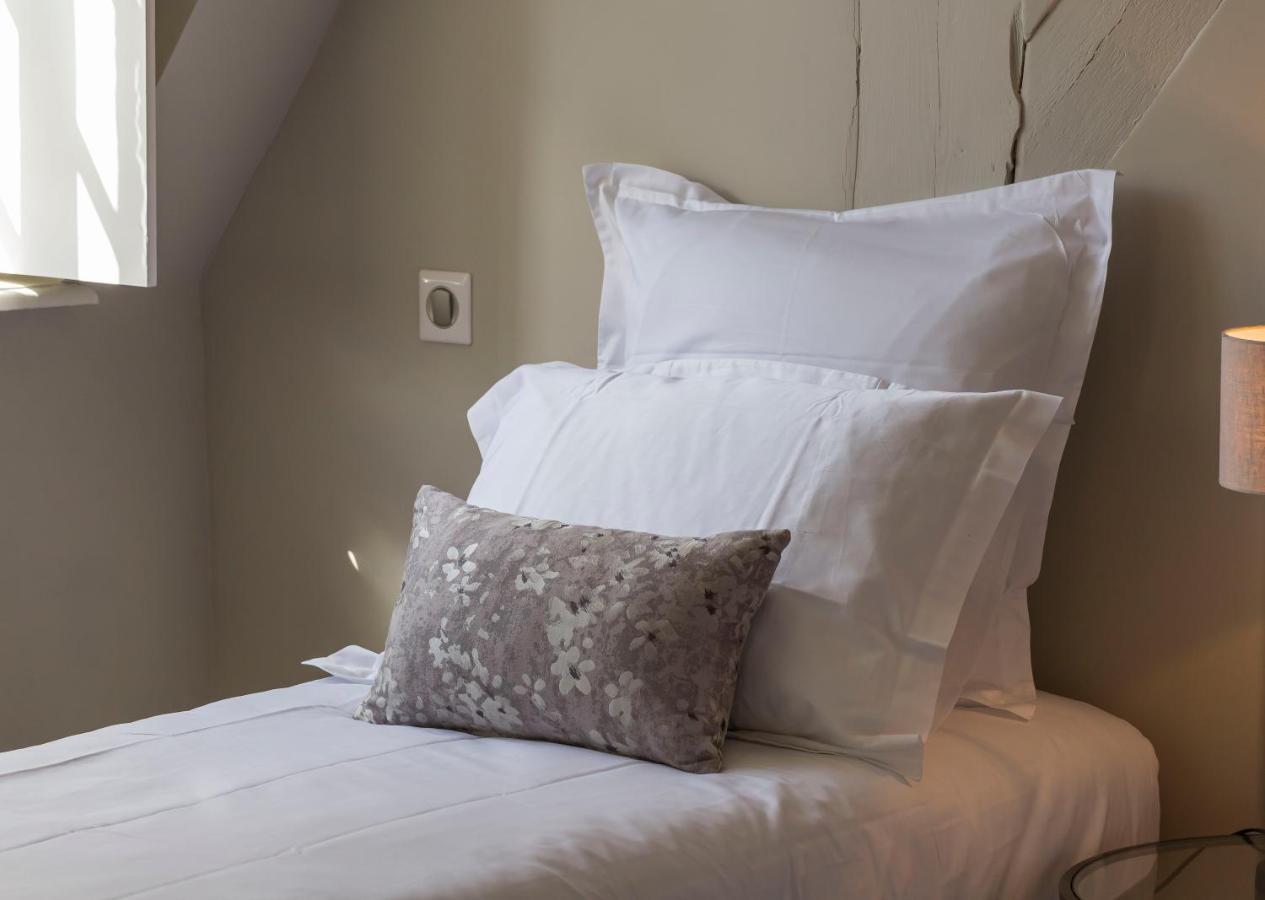 Le Chateau De Cormicy Bed & Breakfast Bagian luar foto